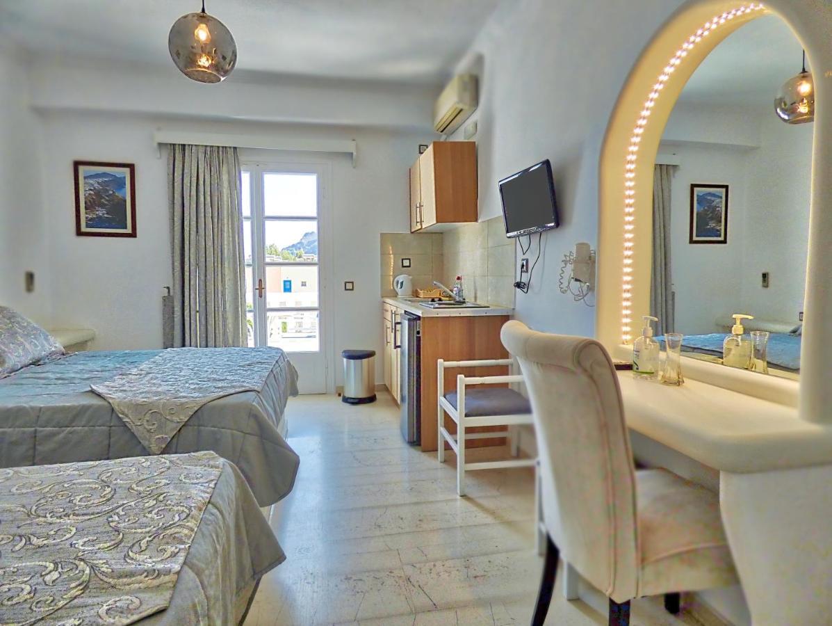Avraki Hotel Kamari  Exterior photo